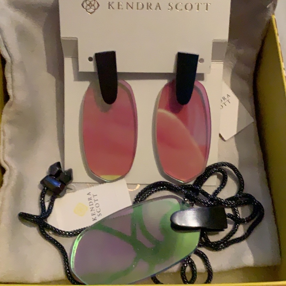 Kendra Scott ser